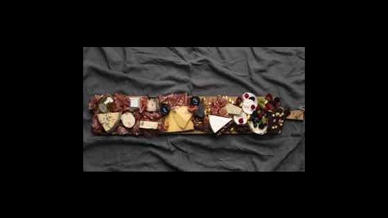 Cheese & Charcuterie Board - SMALL (10 people) 